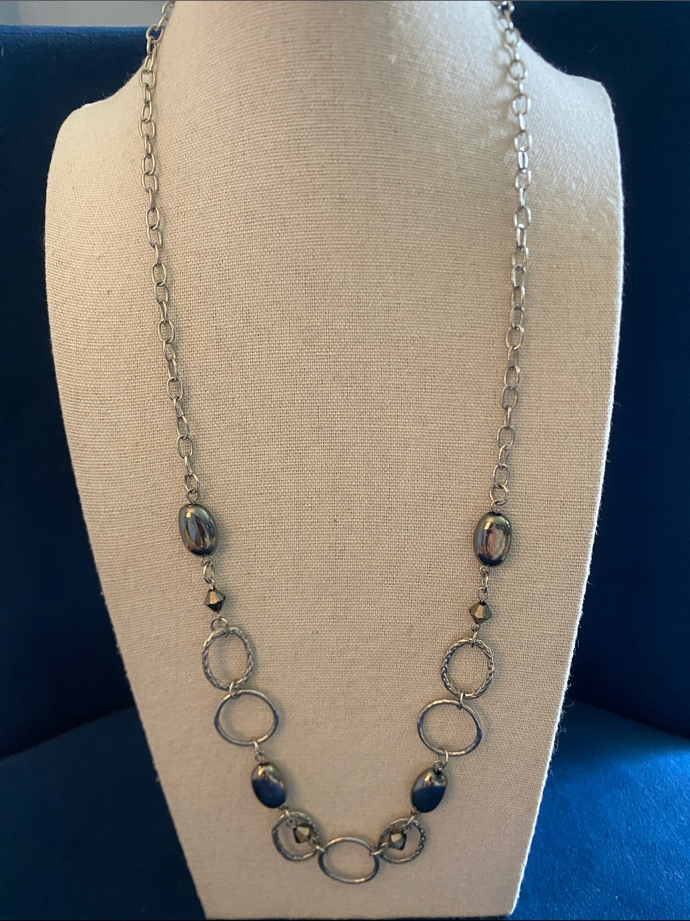 Silver Tone Hematite Bead Open Circle Statement Necklace 25”